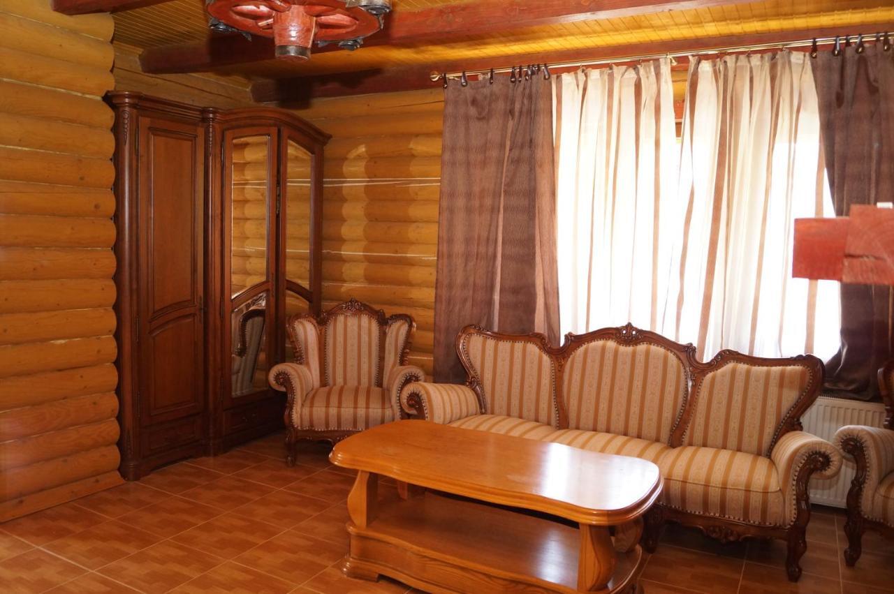 Норіс Hotel Migovo Ngoại thất bức ảnh