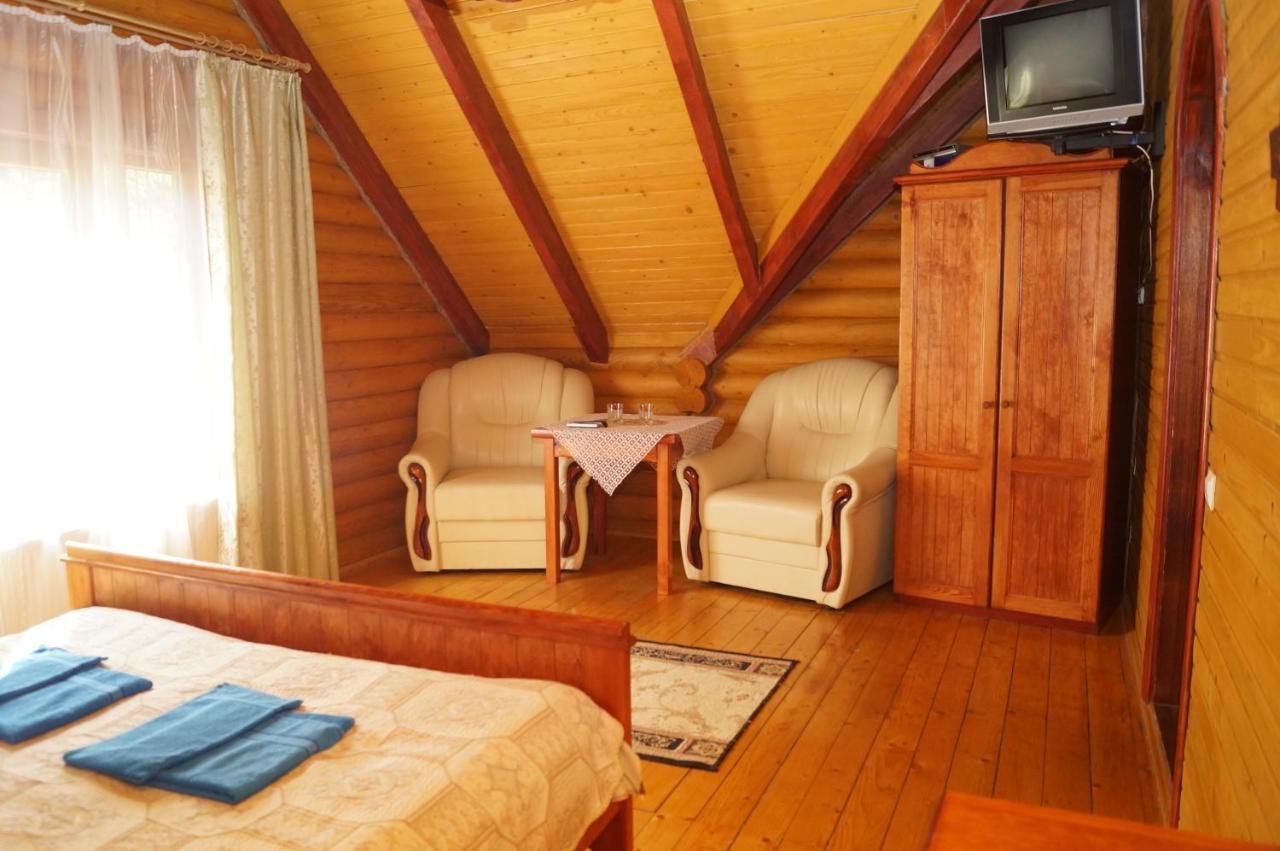 Норіс Hotel Migovo Ngoại thất bức ảnh