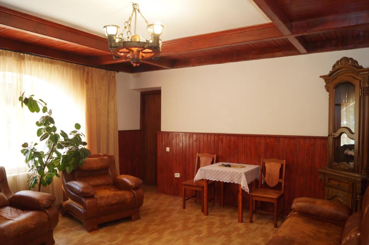 Норіс Hotel Migovo Ngoại thất bức ảnh
