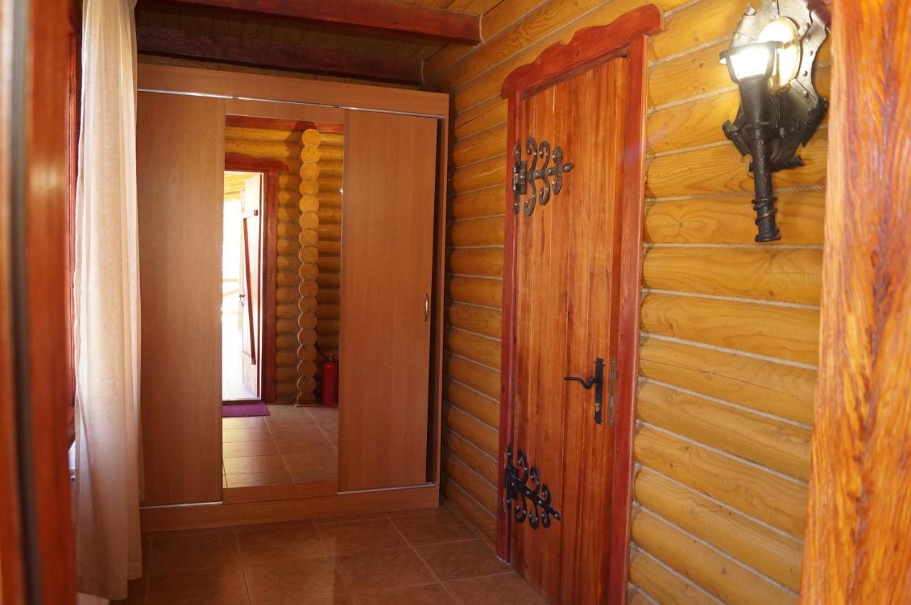 Норіс Hotel Migovo Ngoại thất bức ảnh
